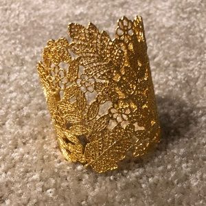 Stella & Dot Chantilly Lace Cuff